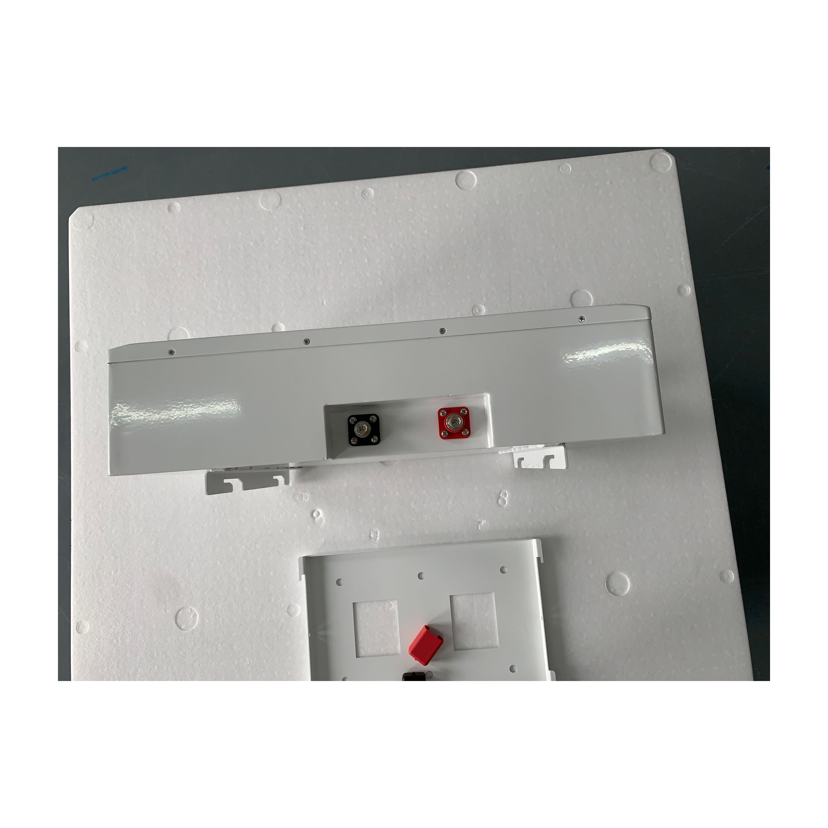 PowerWall 4.5kWh view 2